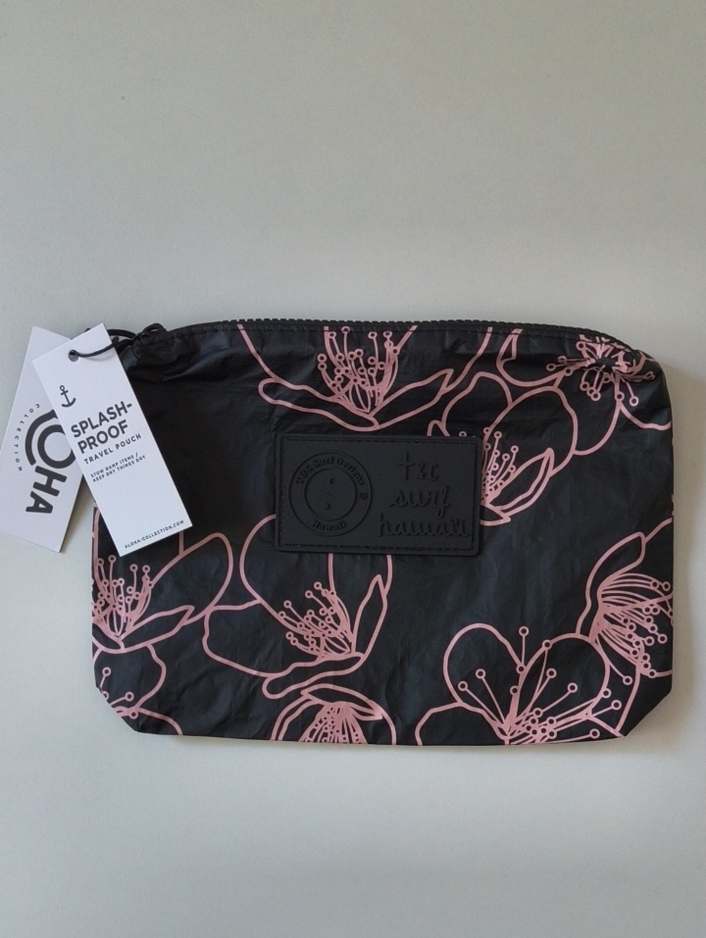 T& C Surf Hawaii Splash-Proof Aloha Floral Travel Pouch